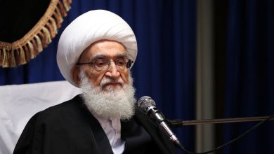 Ayatollah Nouri Hamdani: Officials should listen to people's demands and solve their problems / People never want to destroy, humiliate and create insecurity.