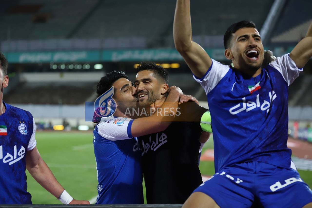 A strange happiness for the Esteghlal players and staff after breaking the spell at the opening of the crowd's goal + photos